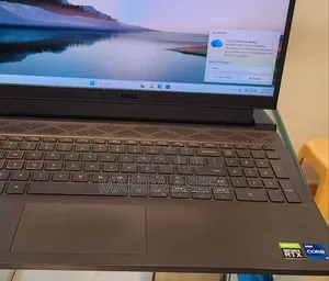 New Laptop Dell G15 5535 16GB Intel Core i7 SSD 512GB