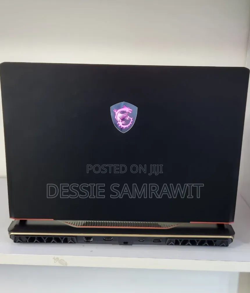 New Laptop MSI Raider GE68HX 13VI-202US 32GB Intel Core i9 SSD 1T
