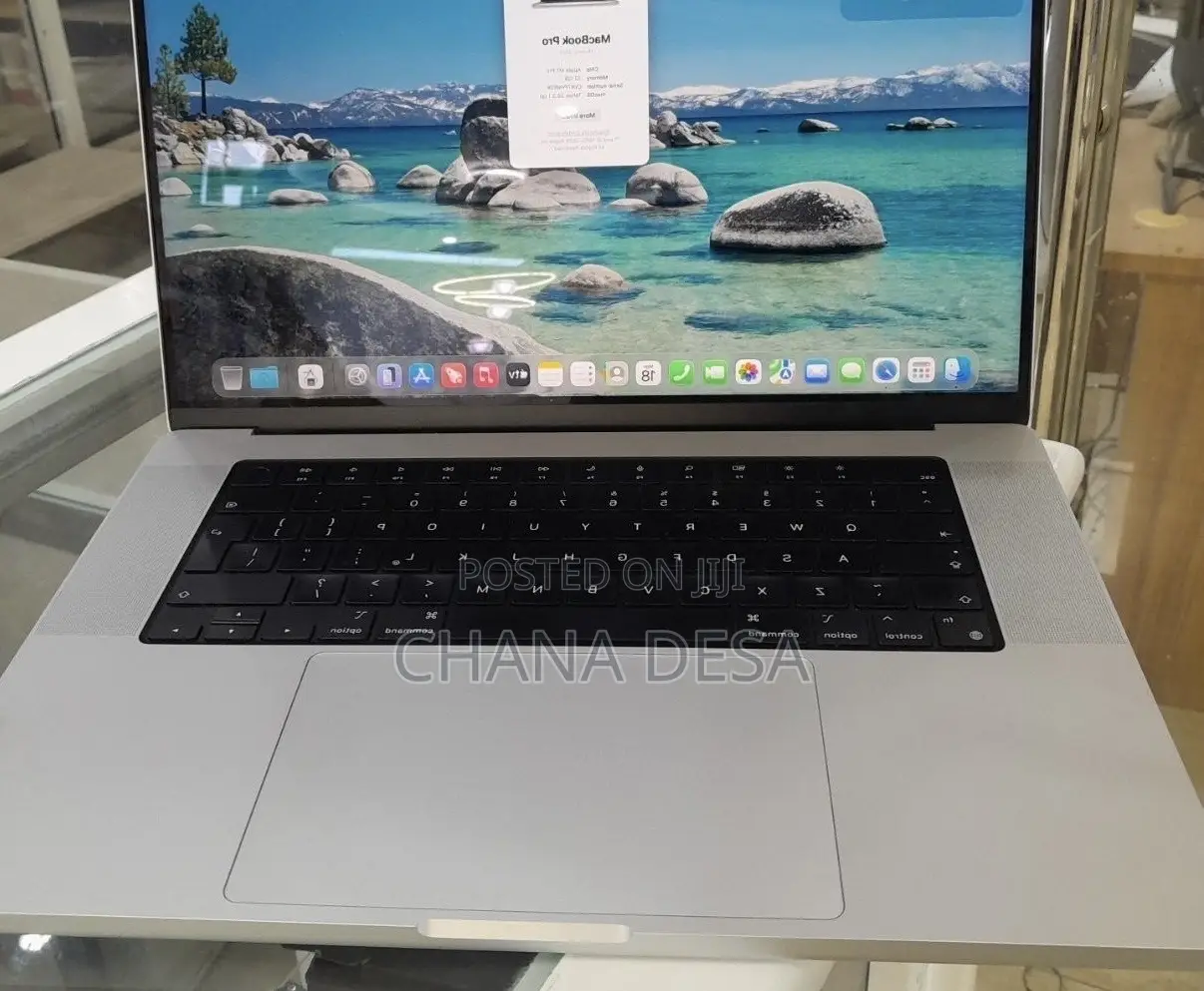 New Laptop Apple MacBook Pro M1 32GB Apple M1 Pro SSD 512GB