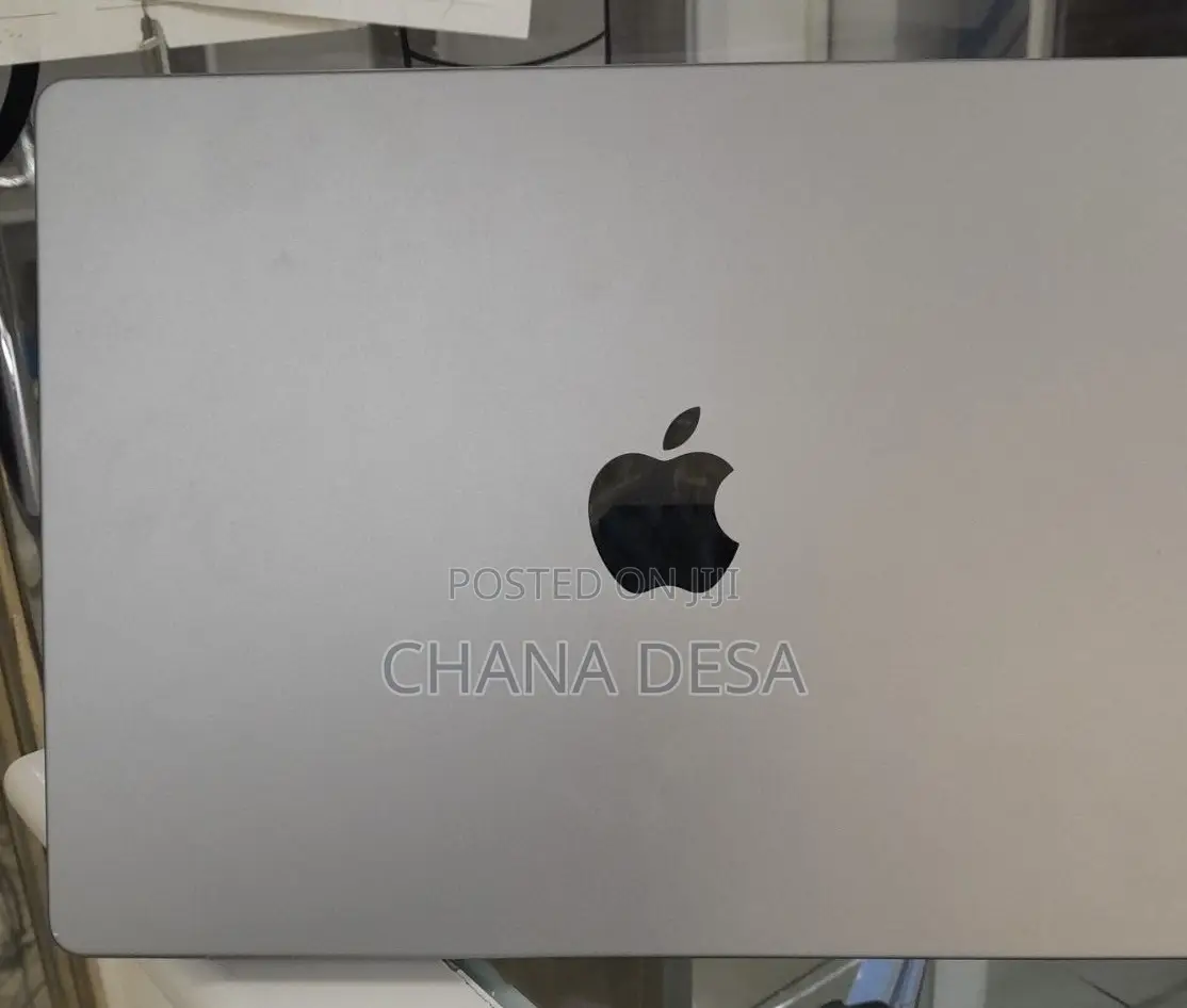 New Laptop Apple MacBook Pro M1 32GB Apple M1 Pro SSD 1T