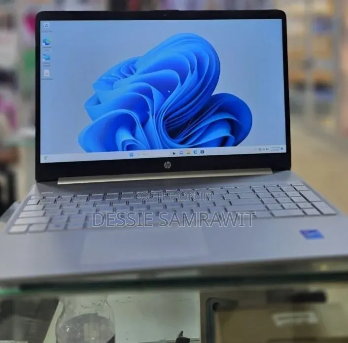 New Laptop HP Stream Notebook 16GB Intel Core i7 SSD 512GB