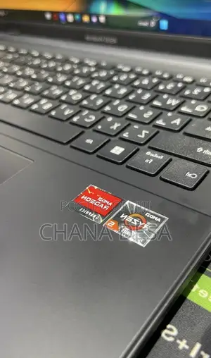 New Laptop Asus 16GB AMD Ryzen 7 SSD 512GB