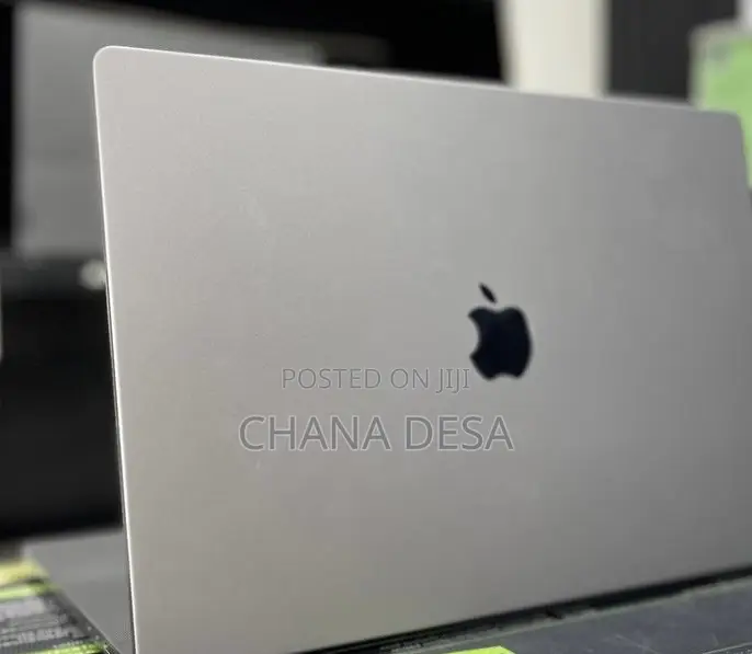 New Laptop Apple MacBook Pro M1 16GB Apple M1 Pro SSD 512GB