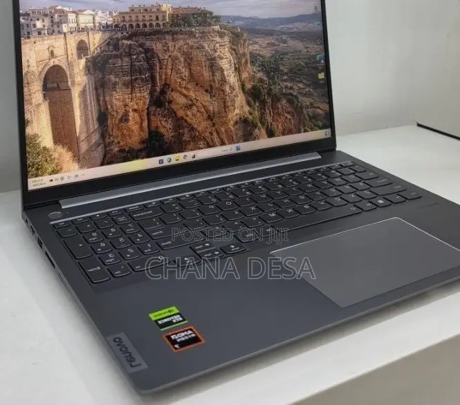 New Laptop Lenovo 32GB AMD Ryzen 7 SSD 1T