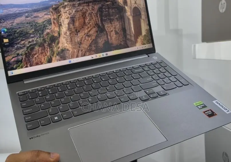 New Laptop Lenovo 32GB AMD Ryzen 7 SSD 1T