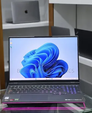 New Laptop Lenovo Legion 5 16GB AMD Ryzen 9 SSD 1T