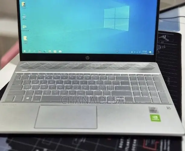 New Laptop HP Pavilion 15 8GB Intel Core i5 SSD 256GB
