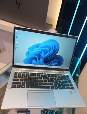 New Laptop HP EliteBook 1040 G8 16GB Intel Core i5 SSD 256GB