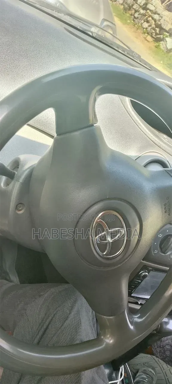 Toyota Yaris 2006 Green
