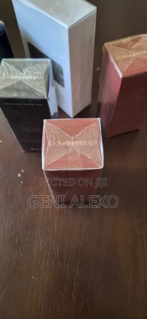 Victory Badee Al Oud Sample Perfume