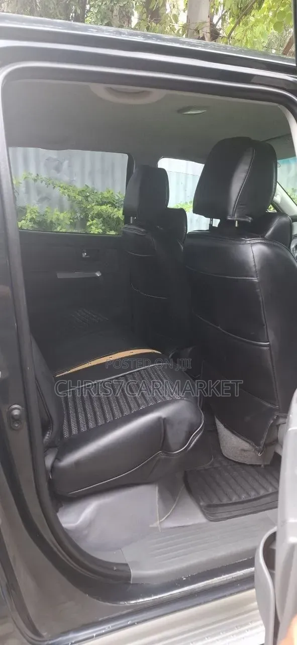 Toyota Hilux 3.0 D-4D 4x4 2013 Black