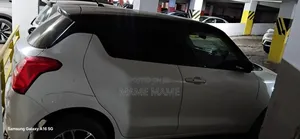 Suzuki Swift 2022 White