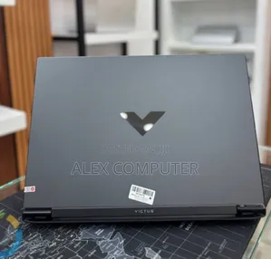 New Laptop HP Victus 16 16GB Intel Core i7 SSD 1T