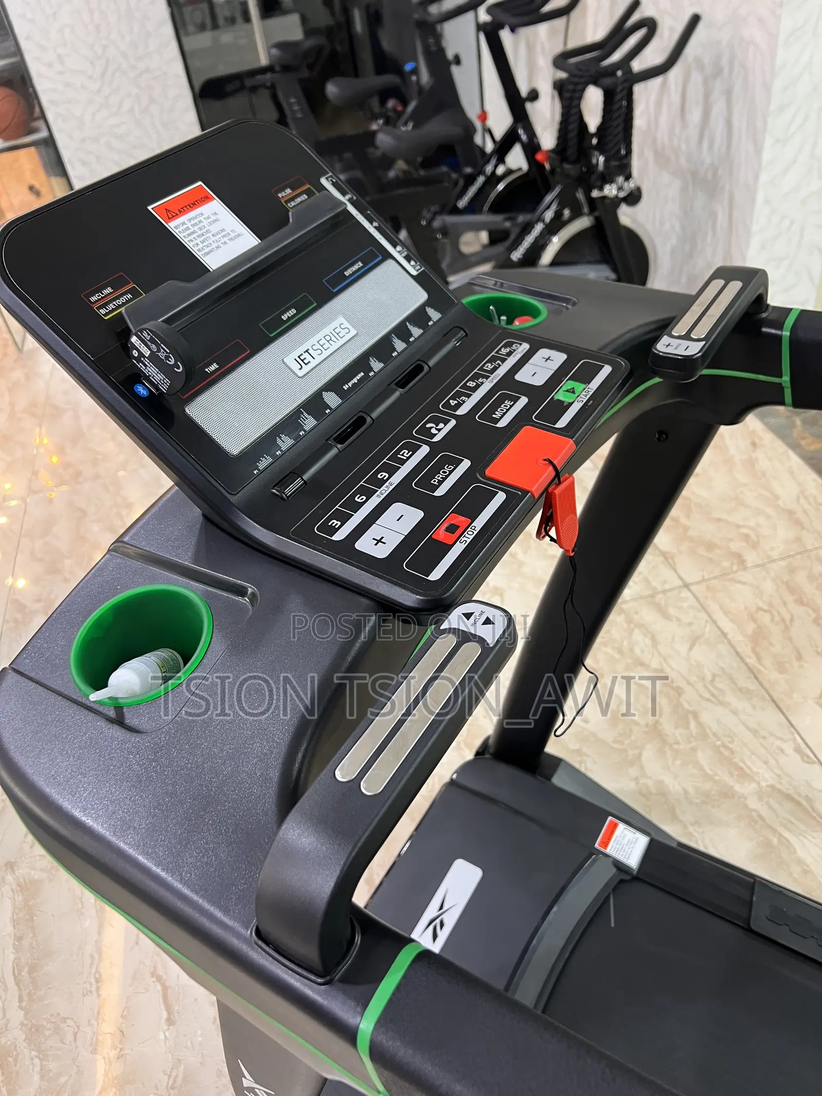 Reebok Jet 200 Treadmills