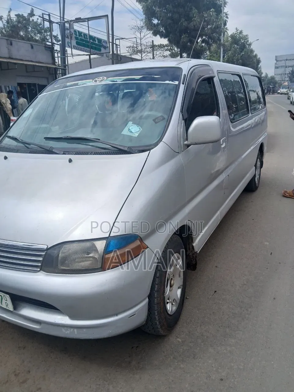 Toyota HiAce 2003 Silver