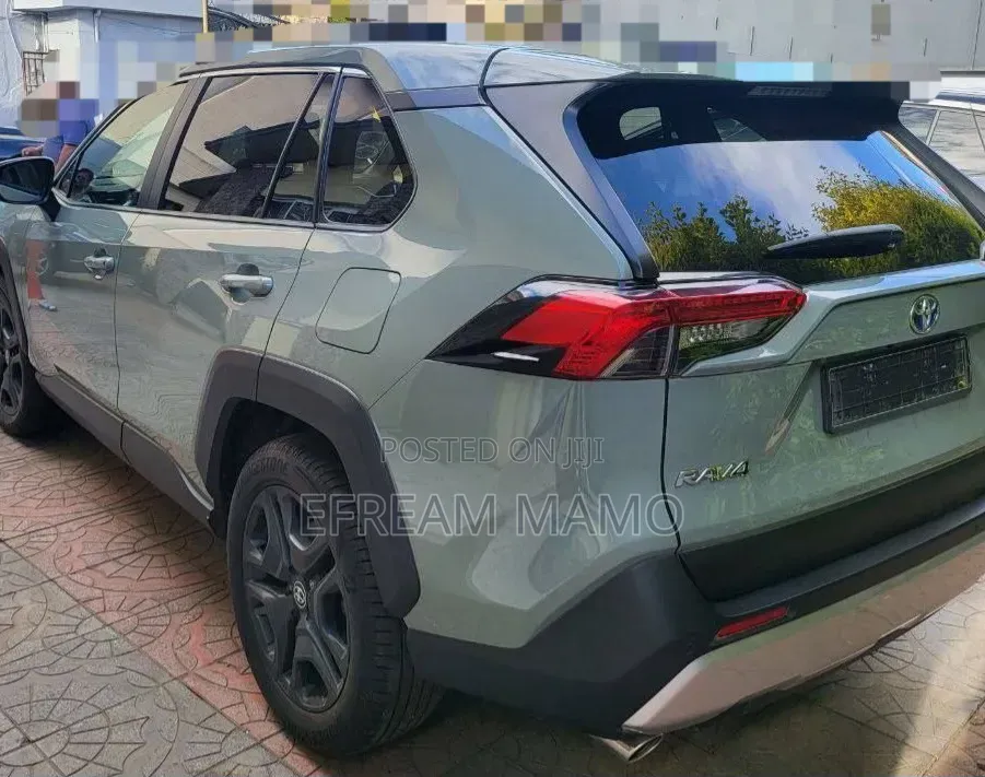 Toyota RAV4 2022 Gray