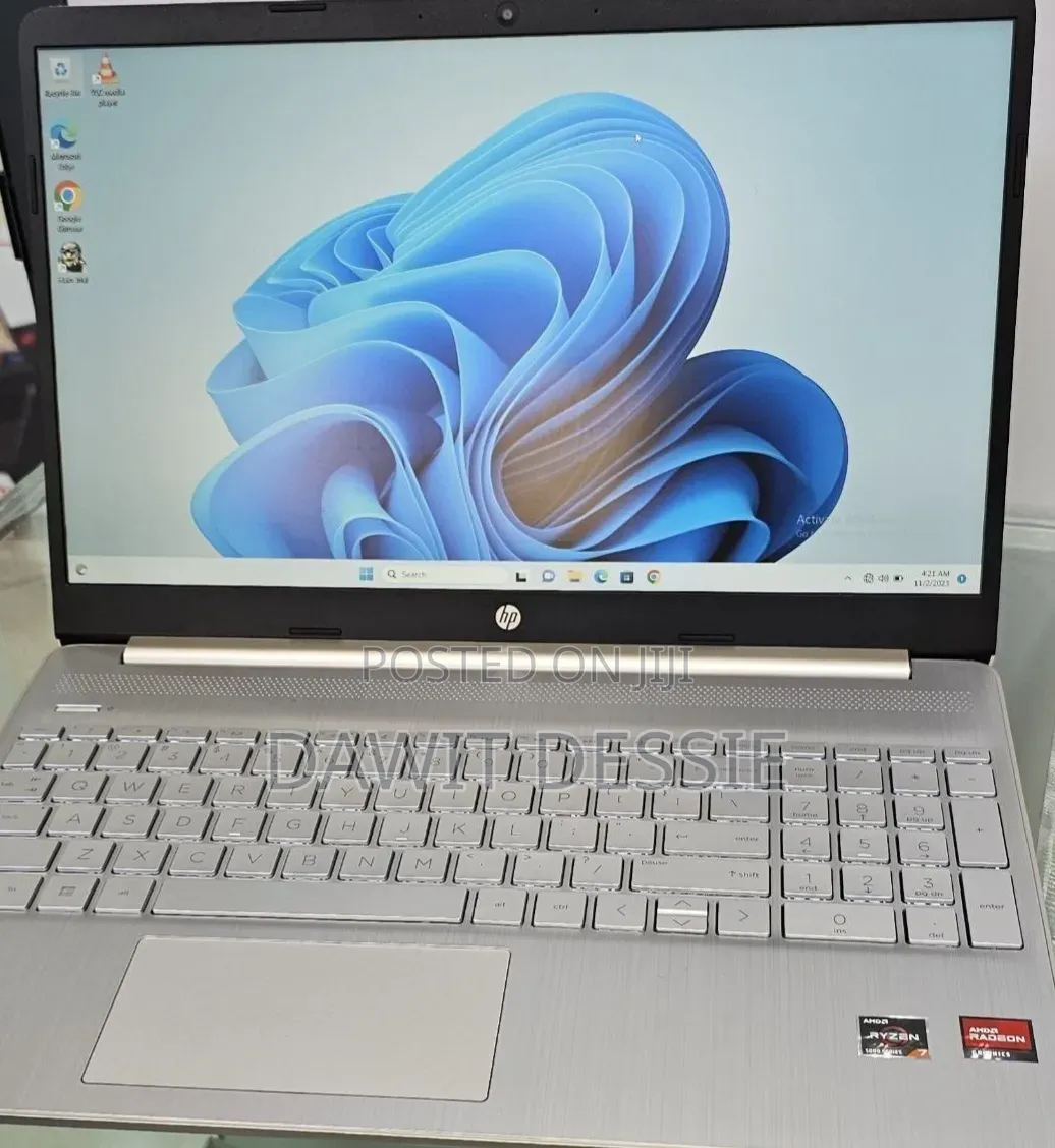 New Laptop HP 16GB AMD Ryzen 7 SSD 512GB