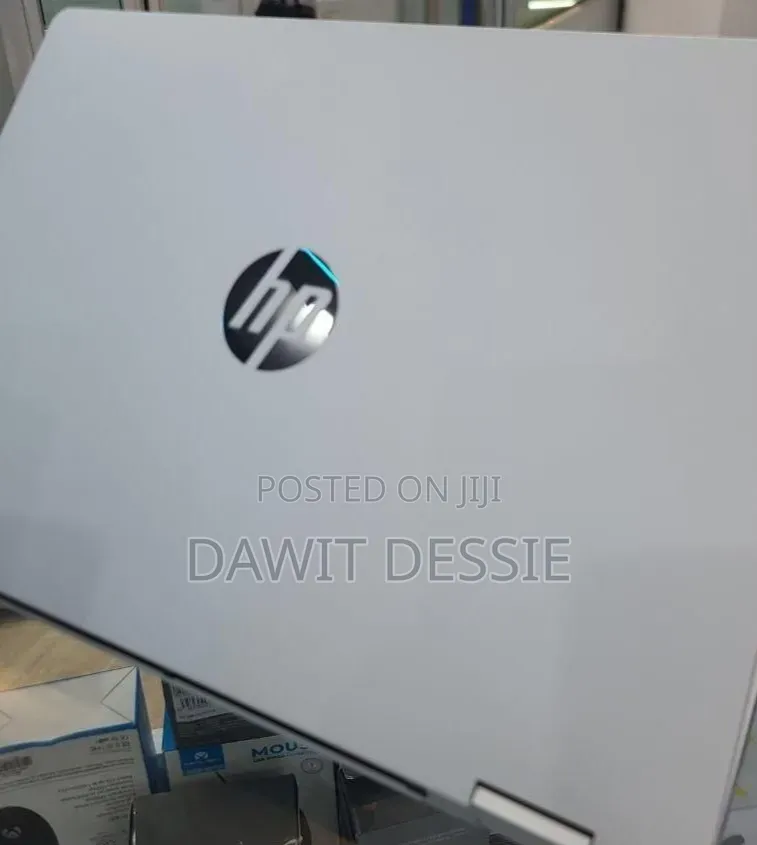 New Laptop HP OmniBook 5 Flip 16GB Intel Core 7 SSD 512GB