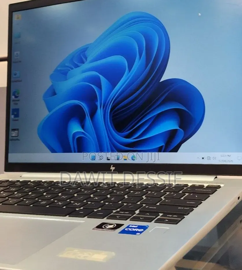 New Laptop HP EliteBook 840 G9 16GB Intel Core i5 SSD 512GB
