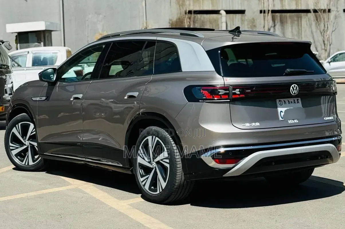 New Volkswagen ID.6 2024 Gray