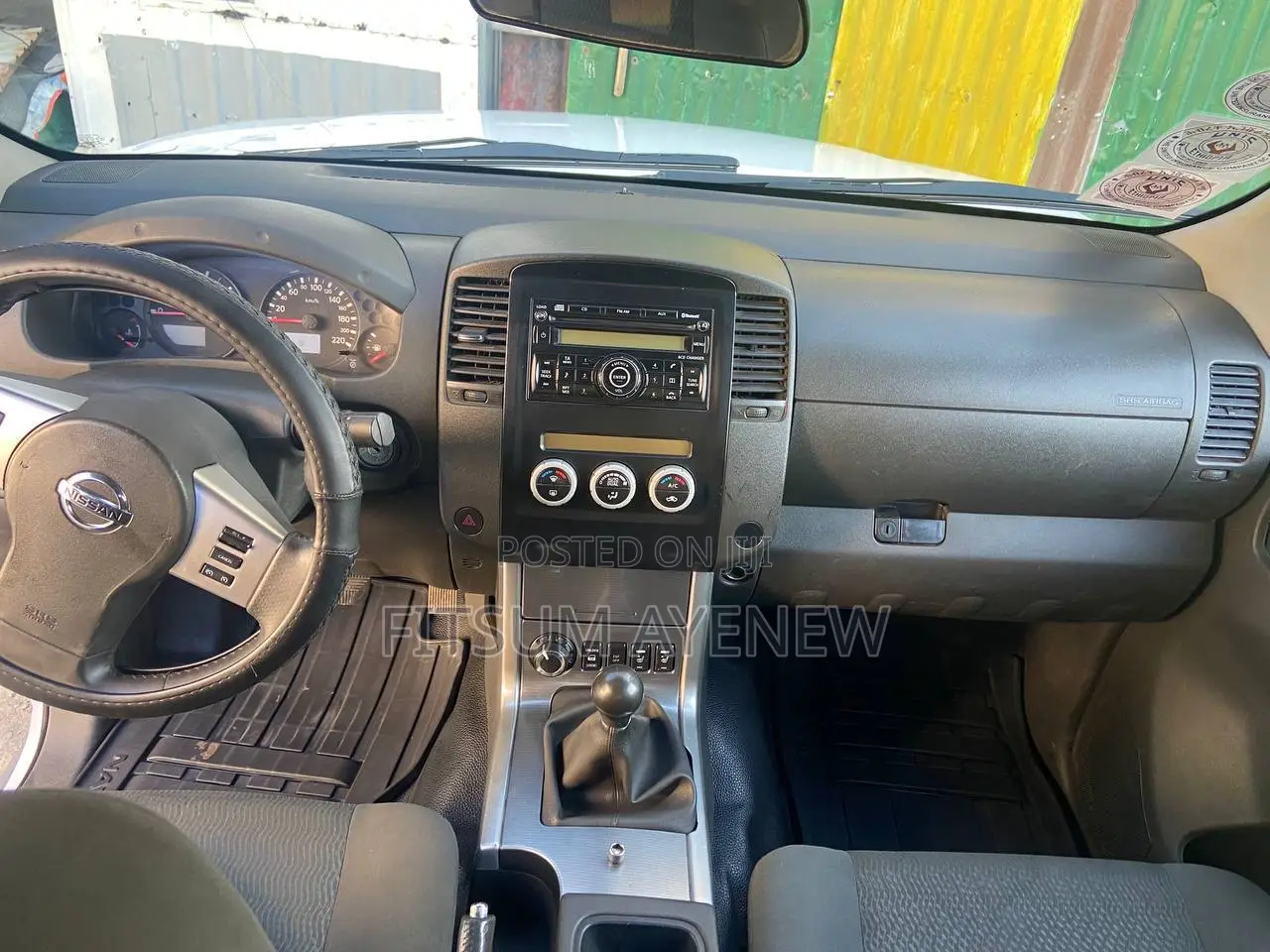 Nissan Navara 2.5 dCi 2012 White
