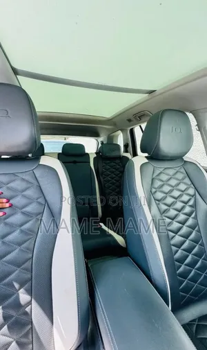 Volkswagen ID.6 2022 Gray