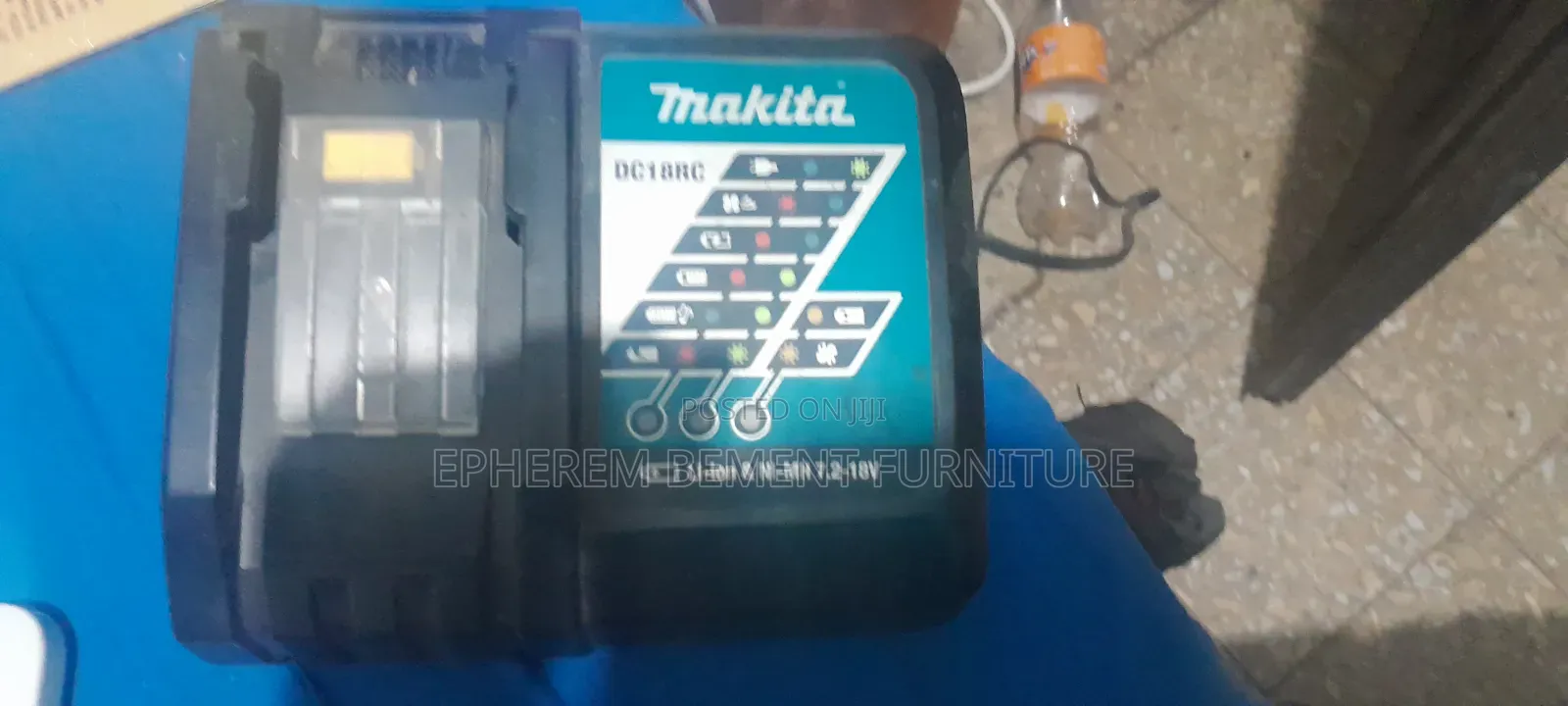 18v Makita Charger