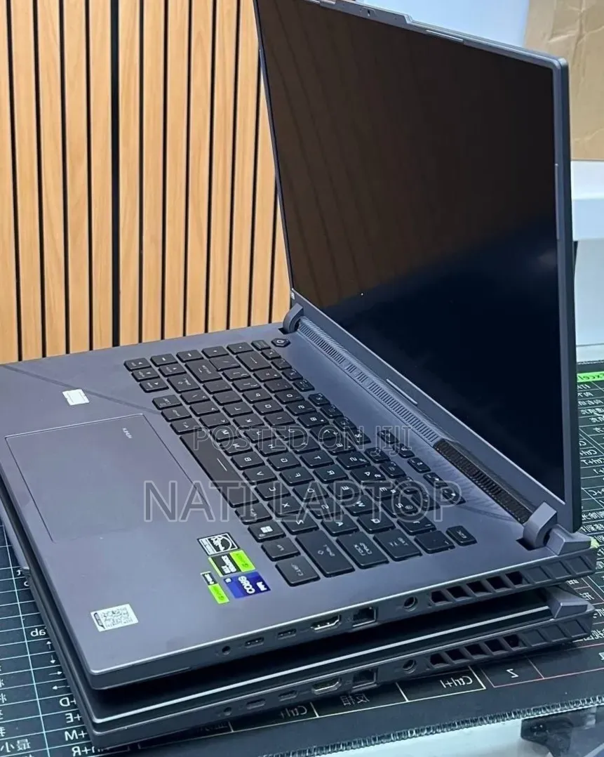 New Laptop Asus ROG Strix G15 16GB Intel Core i9 SSD 1T