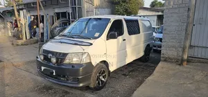 Toyota HiAce 2008 White