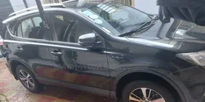 Toyota RAV4 2017 Maroon