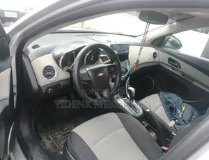 Chevrolet Cruze 2012 Silver