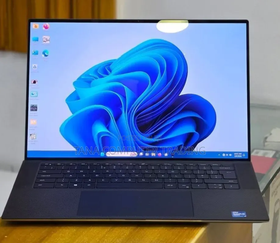 New Laptop Dell Inspiron 15 16GB Intel Core i7 SSD 512GB