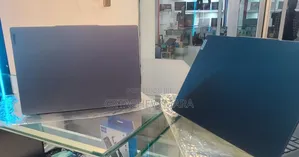 New Laptop Lenovo Yoga 7i 16GB AMD Ryzen 7 SSD 512GB