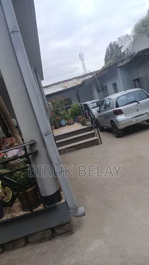 Furnished 8bdrm House in Gullele for sale