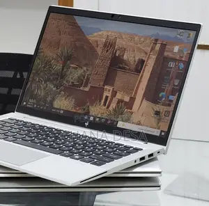 New Laptop HP EliteBook 830 G8 16GB Intel Core i7 SSD 512GB