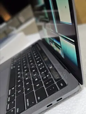 New Laptop Apple MacBook Pro 2022 M2 8GB Apple M2 SSD 256GB