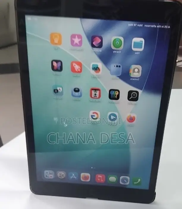 New Apple iPad 10.2 (2020) Wi-Fi 64 GB