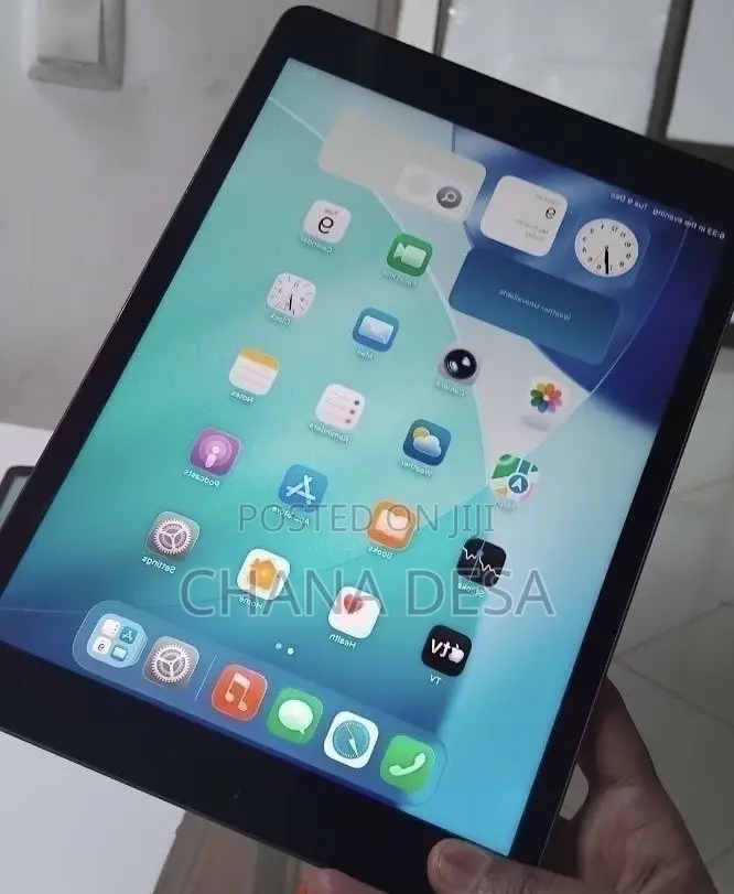 New Apple iPad 10.2 (2020) Wi-Fi 64 GB