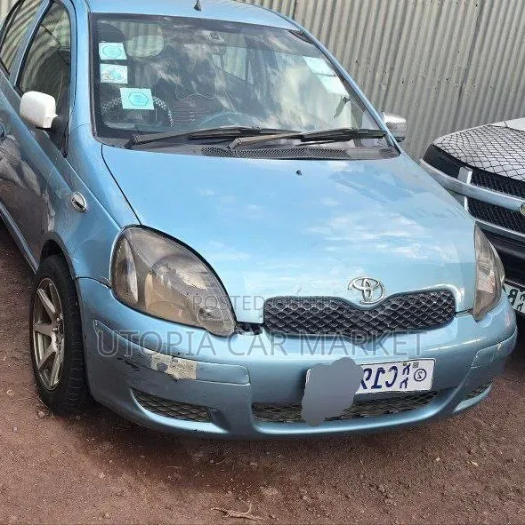 Toyota Vitz 2002 Blue