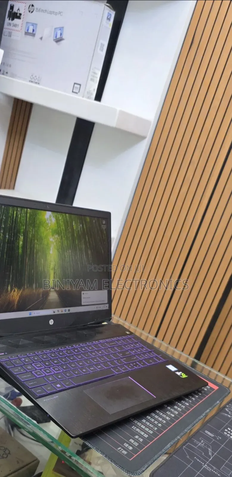 New Laptop HP Pavilion 15 8GB Intel Core i5 SSD 256GB