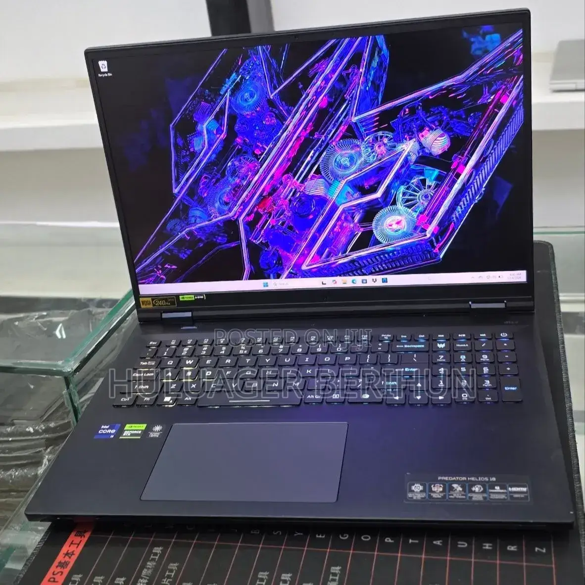 New Laptop Acer Predator Helios 18 PH18-71 32GB Intel Core i9 SSD 1T