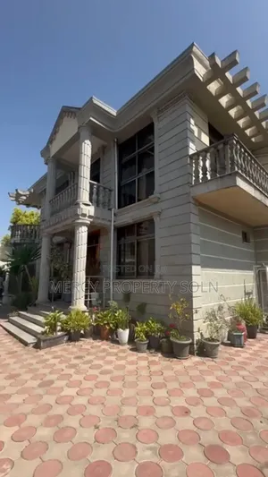6bdrm House in Bole for sale