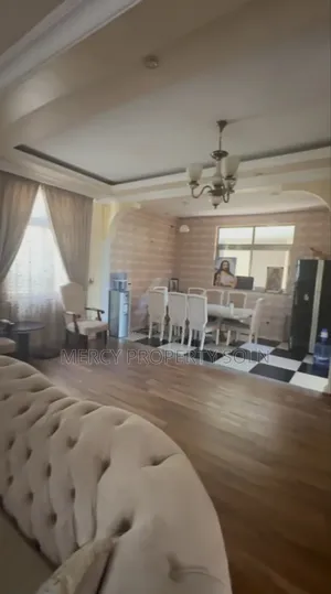 6bdrm House in Bole for sale