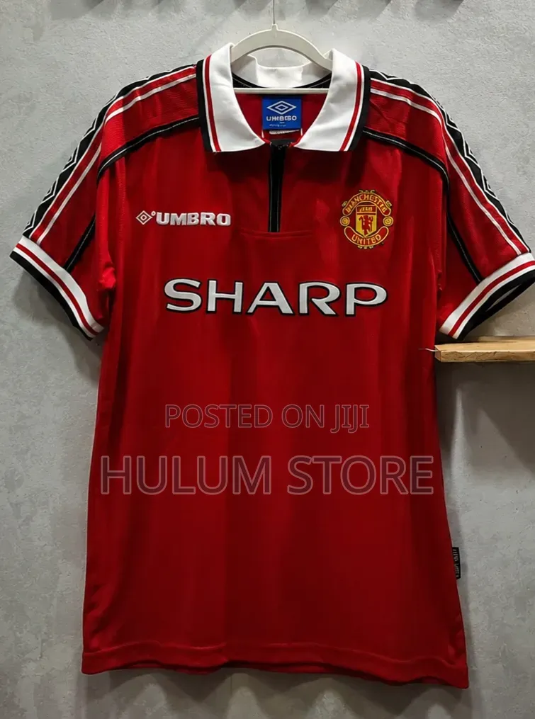 Iconic Manchester United 1998/99 Retro Jersey