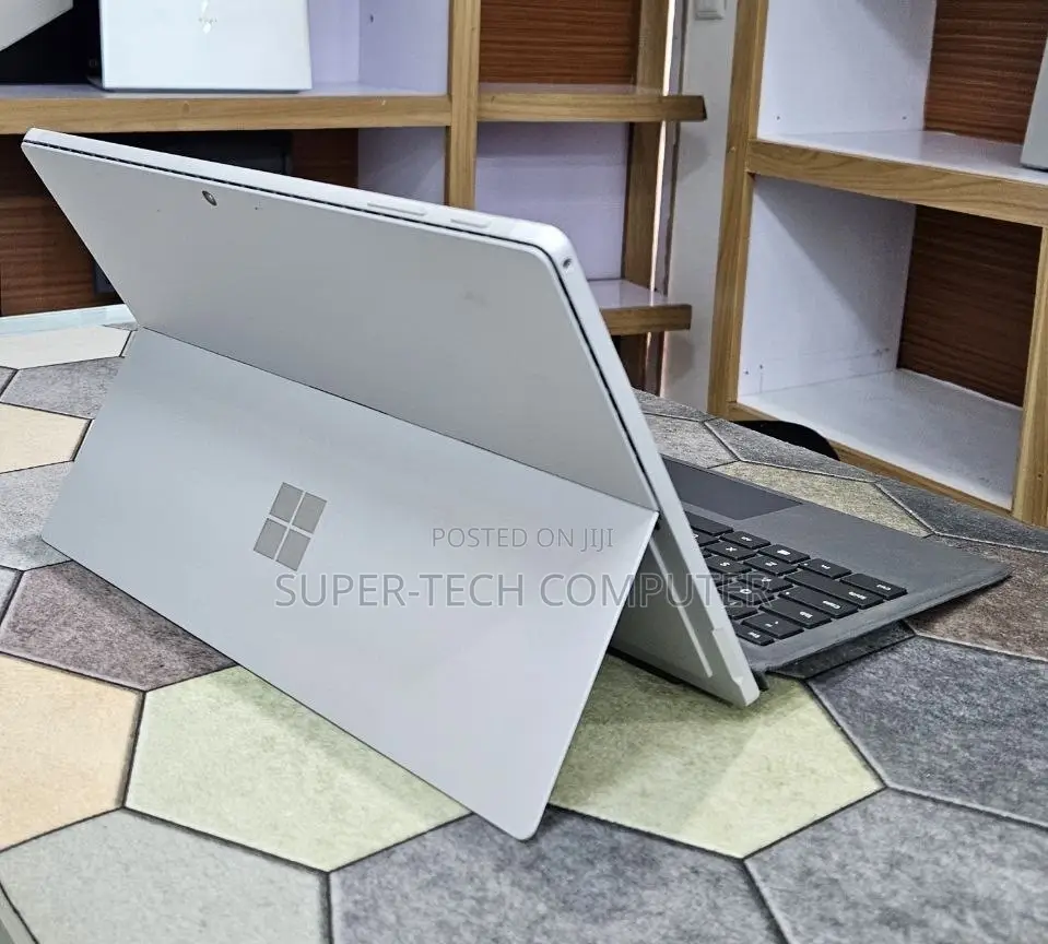 New Laptop Microsoft Surface Pro 7+ 16GB Intel Core i7 SSD 512GB