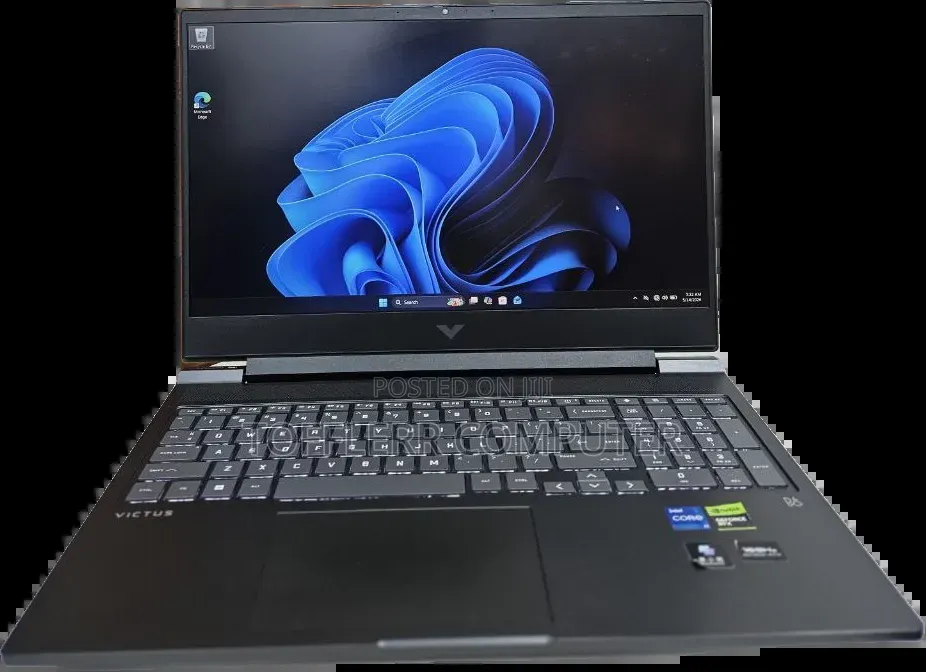 New Laptop HP Victus 15 16GB Intel Core i7 SSD 1T