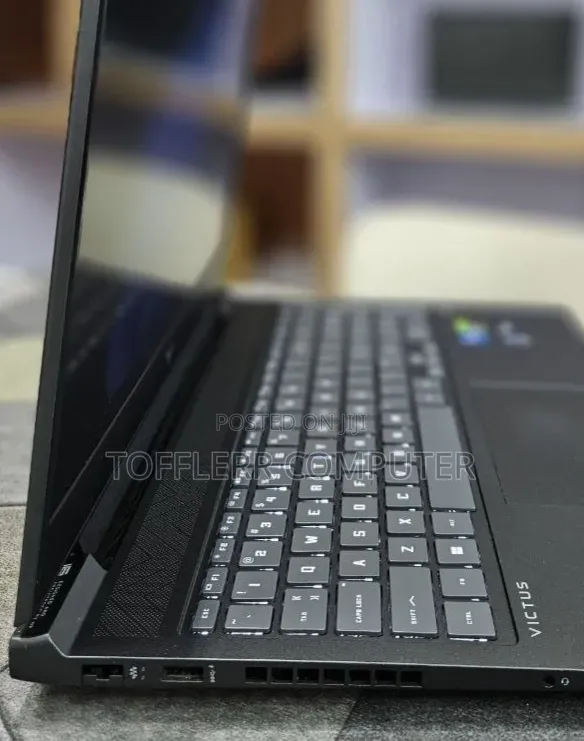 New Laptop HP Victus 15 16GB Intel Core i7 SSD 1T
