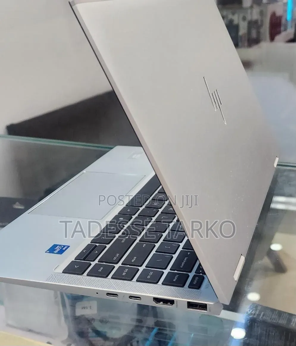 New Laptop HP EliteBook 1040 G8 16GB Intel Core i7 SSD 512GB