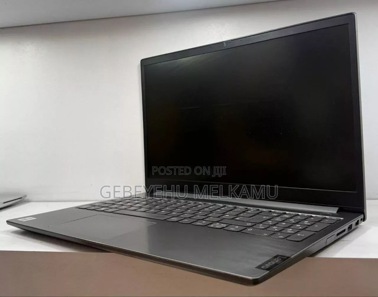New Laptop Lenovo 8GB Intel Core i5 SSD 256GB