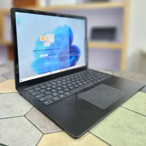 New Laptop Microsoft Surface 16GB Intel Core i7 SSD 512GB